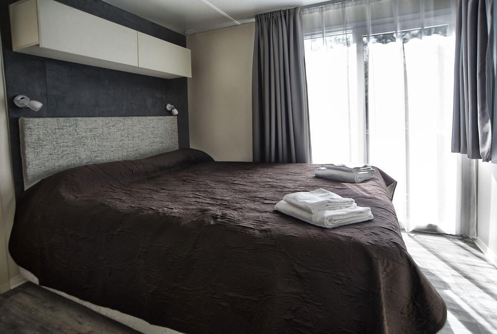 Flaminio Village Park Campingplatz 4*