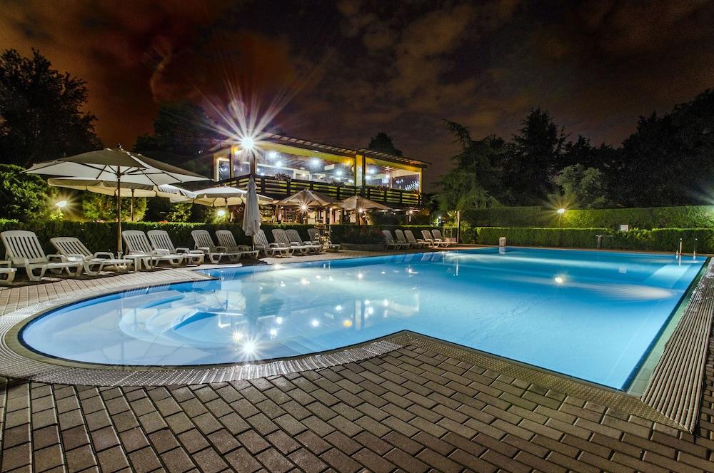 Flaminio Village Park 4* Rom
